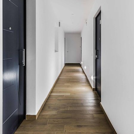 La Perla Rooms Saronno Exteriör bild