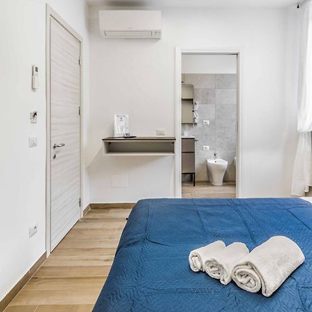La Perla Rooms Saronno Exteriör bild